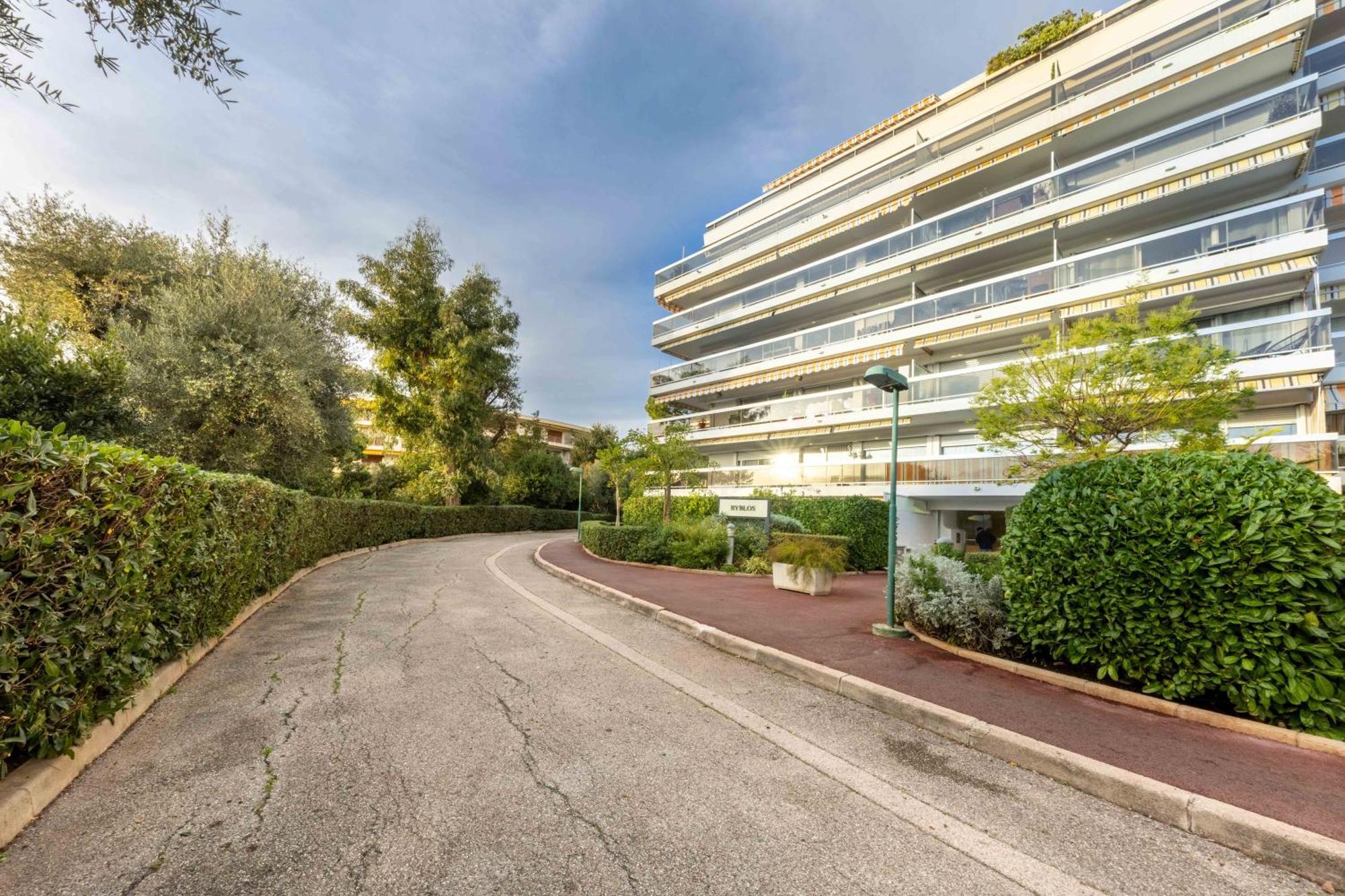 Sunny And Cosy Sea View Studio Antibes Buitenkant foto